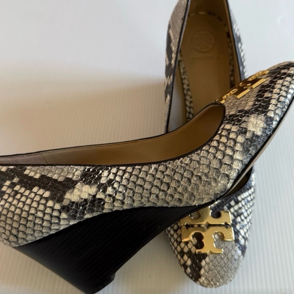 Elegant Snakeskin Wedge Shoes with Silver Tory logo